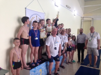 Открытый чемпионат по плаванию прошел в Керчи