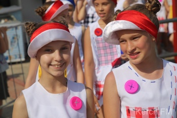 Новости » Общество: Керчане отмечали День защиты детей