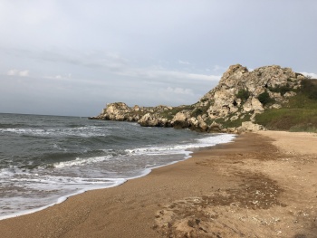Новости » Общество: Почти на всех пляжах Крыма разрешил купаться Роспотребнадзор