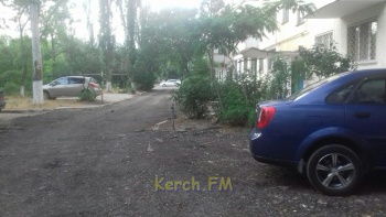 Ты репортер: Керчане начинают отвоевывать места для парковки во дворах