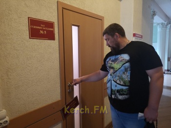 Новости » Права человека » Общество: Керченский городской суд отказал Бороздину и иным истцам в удовлетворении иска против Глухова