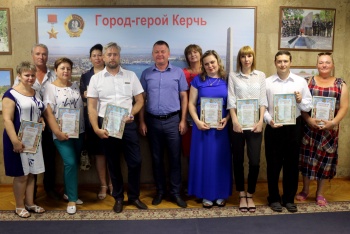 Сотрудников «Почты Крыма» наградили в Керчи