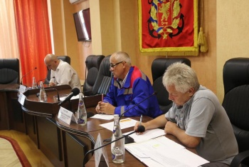 Начальник КРЭС с властями города ответили на вопросы керчан