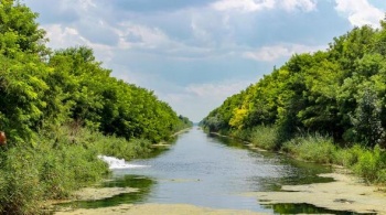 Новости » Общество: Водозаборы на востоке Крыма решили проблему лимитированного потребления воды, – Константинов