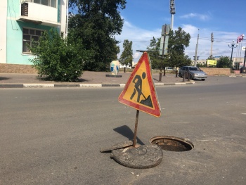 Водители, внимательнее: на Самойленко в Керчи  находится открытый люк