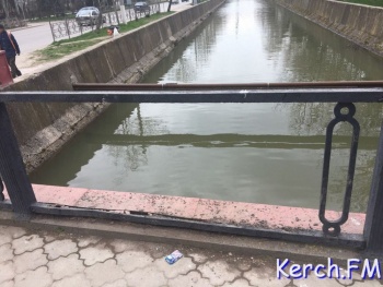 Администрация Керчи потеряла собственников мостов через речку Мелек-Чесме