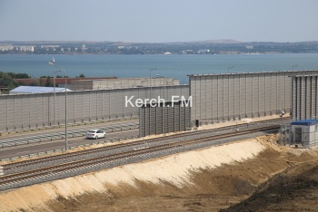 Движение поездов по Крымскому мосту откроют согласно графику до конца года