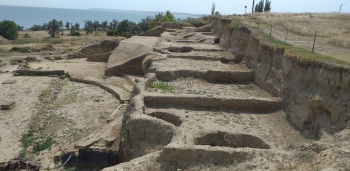Новости » Общество: Керчане посетили раскопки городища в Героевке