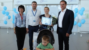 Новости » Общество: В аэропорту «Симферополь» встретили 4 млн пассажира с начала 2019 года