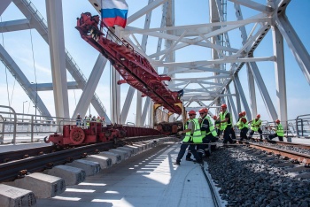 Железная дорога Крымского моста построена с расчетом на дальнейшую электрификацию