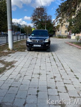 Керчане возмущены очередным автохамом