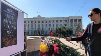 Новости » Общество: В Симферополе почтили память погибших в керченской трагедии