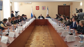 Новости » Общество: В правительстве Крыма с нового года появится комитет по делам молодежи