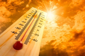 Новости » Общество: Керчане жалуются на жару в квартирах