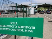 В Крыму дали сроки бывшим таможенникам за взятку