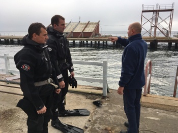 Водолазы-спасатели Специального морского отряда провели тренировочные спуски