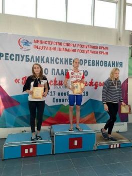 Керченские пловцы привезли 36 медалей с соревнований по плаванию