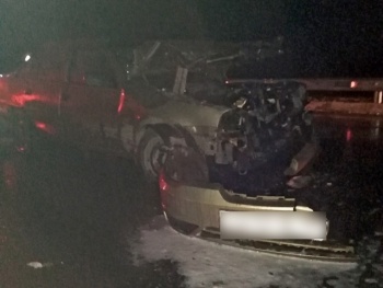 В столкновении грузовика и легковушки на «Тавриде» пострадал пассажир