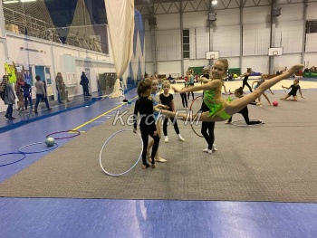 Новости » Культура: Керченские гимнастки вновь привезли медали с турнира в Евпатории