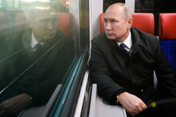 Путин на поезде проедет по Крымскому мосту
