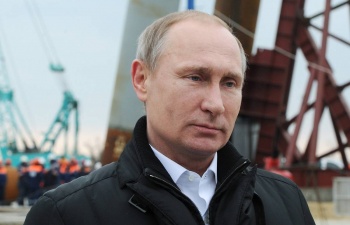 Новости » Права человека: Путин уверен, что Крымский мост способен простоять века