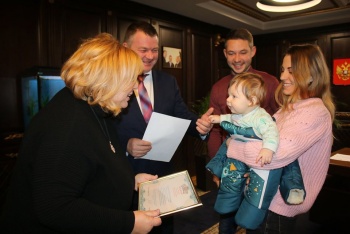 Новости » Общество: В Керчи семь семей получили сертификат на улучшение жилищных условий