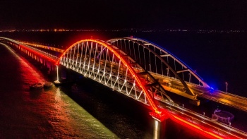 Полноценное грузовое сообщение по Крымскому мосту начнется с 1 июля