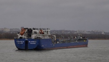 Новости » Криминал и ЧП: В Черном море танкер из России столкнулся с катером, есть пострадавшие