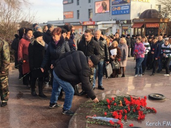 Керчане присоединились ко Всероссийской акции «Блокадный хлеб»