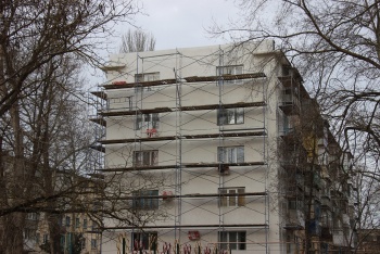 В Керчи продолжают ремонтировать дома за средства фонда капремонта
