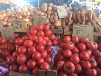 Первые 22 тонны томатов собраны в Крыму
