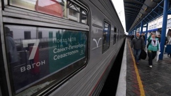 Новости » Общество: Пассажирам поездов в Крым покажут историю полуострова в фотографиях