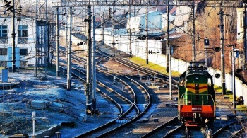 Железнодорожная инфраструктура Крыма готова к росту числа поездов дальнего следования, - Карпов