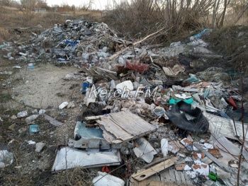 В Керчи с ноября не выполняют обещание по уборке несанкционированной свалки