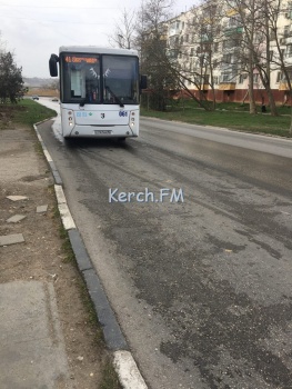 Новости » Общество: С завтрашнего дня бесплатного проезда в общественном транспорте Крыма не будет