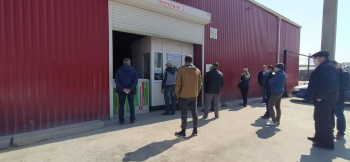 Новости » Общество: В Керчи оштрафуют предпринимателя, который торговал стройматериалами на вынос
