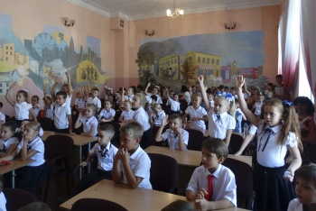 Новости » Общество: С понедельника в Керчи будут работать дежурные группы в школах