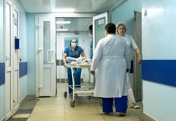 Новости » Криминал и ЧП: В Крыму две больницы закрыли на карантин из-за больных COVID