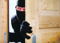 Крымчанин с ножом ограбил три офиса микрозаймов на 230 тыс. рублей