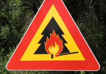 Новости » Общество: МЧС предупреждает: 6-9 мая в Крыму сохранится высокая пожарная опасность