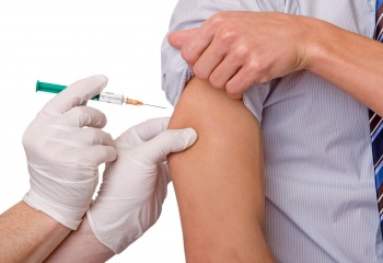 В России отменят плановую вакцинацию из-за COVID