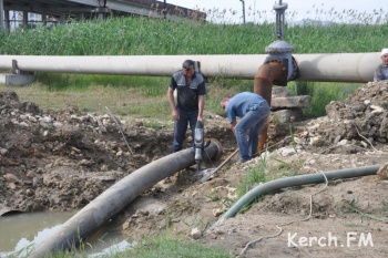Новости » Общество: «Вода Крыма» потратит 25 млн руб на технику для инспекции старых труб