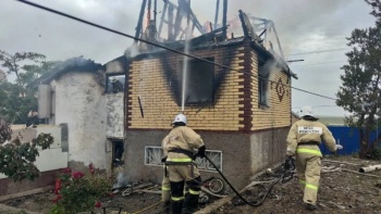 Новости » Криминал и ЧП: СК проверяет факт гибели пятилетнего мальчика на пожаре в Феодосии