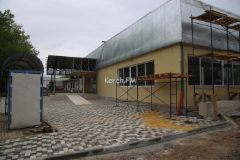Новости » Общество: Успеет ли подрядчик? Срок окончания строительства здания МФЦ в Керчи 13 июня