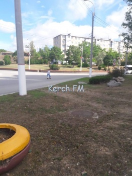 Ты репортер: Керчане нарушают ПДД, когда переходят дорогу в неположенном месте