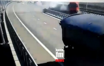 В сети появилось видео вчерашней аварии на Крымском мосту