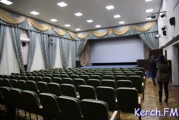 Новости » Общество: Кинотеатры в Крыму возобновят работу не позднее 15 июля