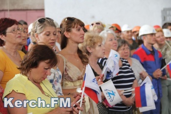 Новости » Общество: Мистрали на сегодня отменяются: из Керчи уехало силовое усиление