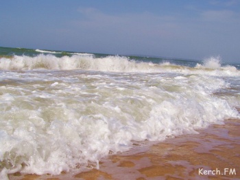 Новости » Общество: Морская вода у побережья Крыма прогрелась до августовских температур