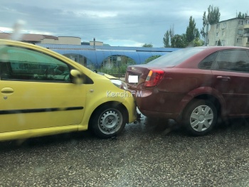 В Керчи на Еременко столкнулись четыре автомобиля